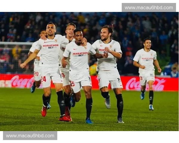 塞维利亚德比双方各吃3黄 比赛强度与对抗激烈程度升级